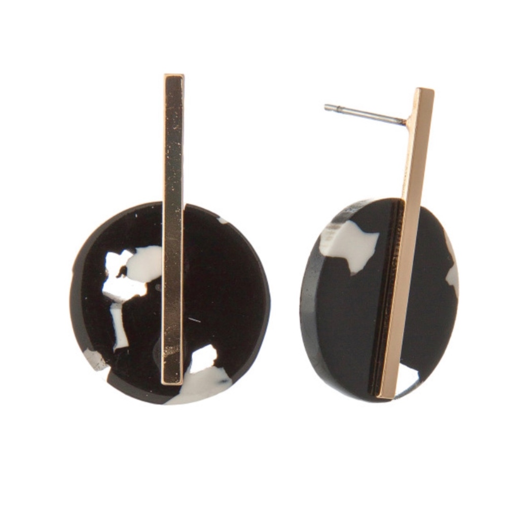 ✅JUST IN➡️Black Acetate Stud Post Earring